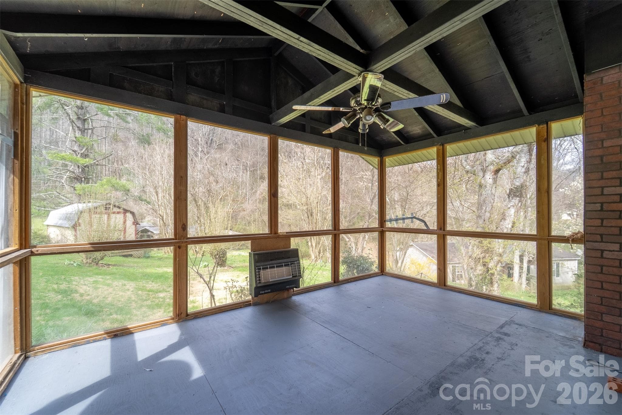 Single Family Residence at Sylva, photo 21 of 47