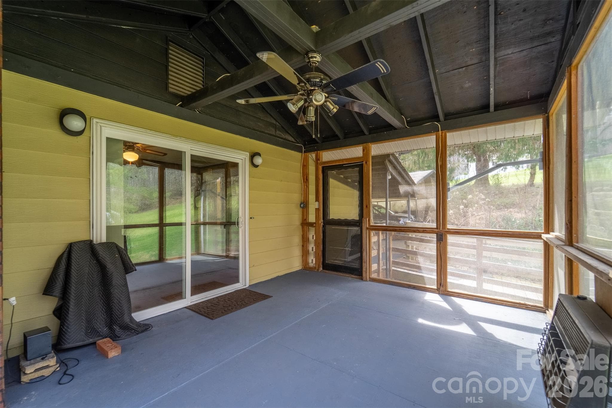 Single Family Residence at Sylva, photo 22 of 47