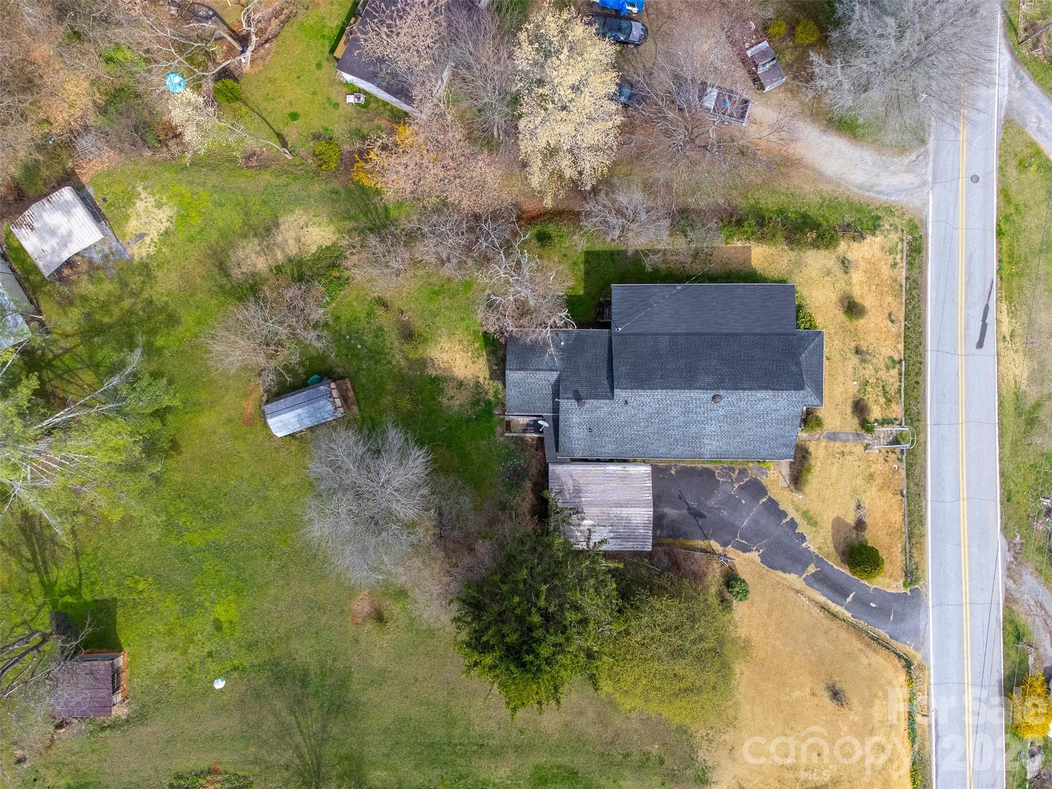 Single Family Residence at Sylva, photo 32 of 47