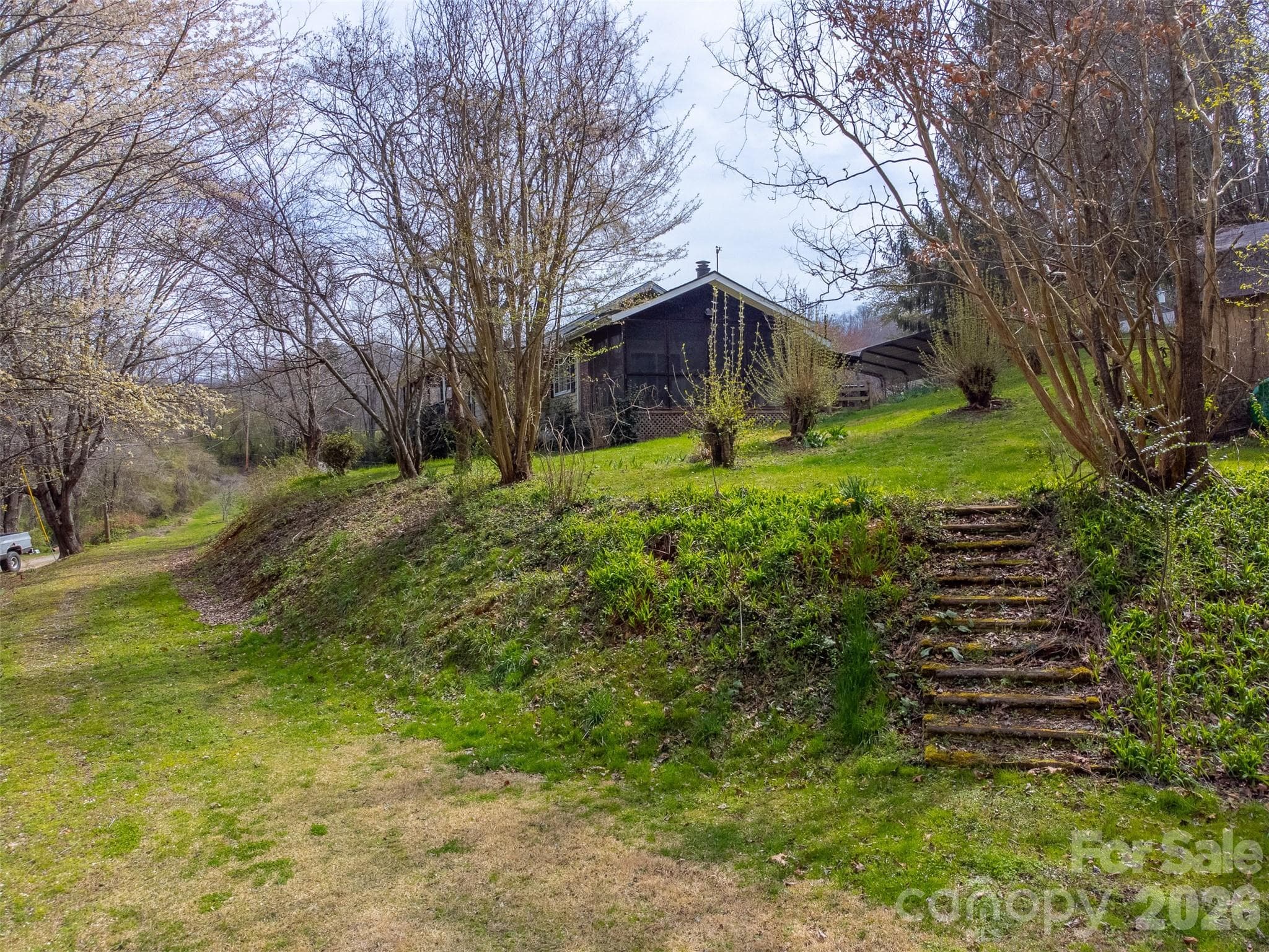 Single Family Residence at Sylva, photo 44 of 47
