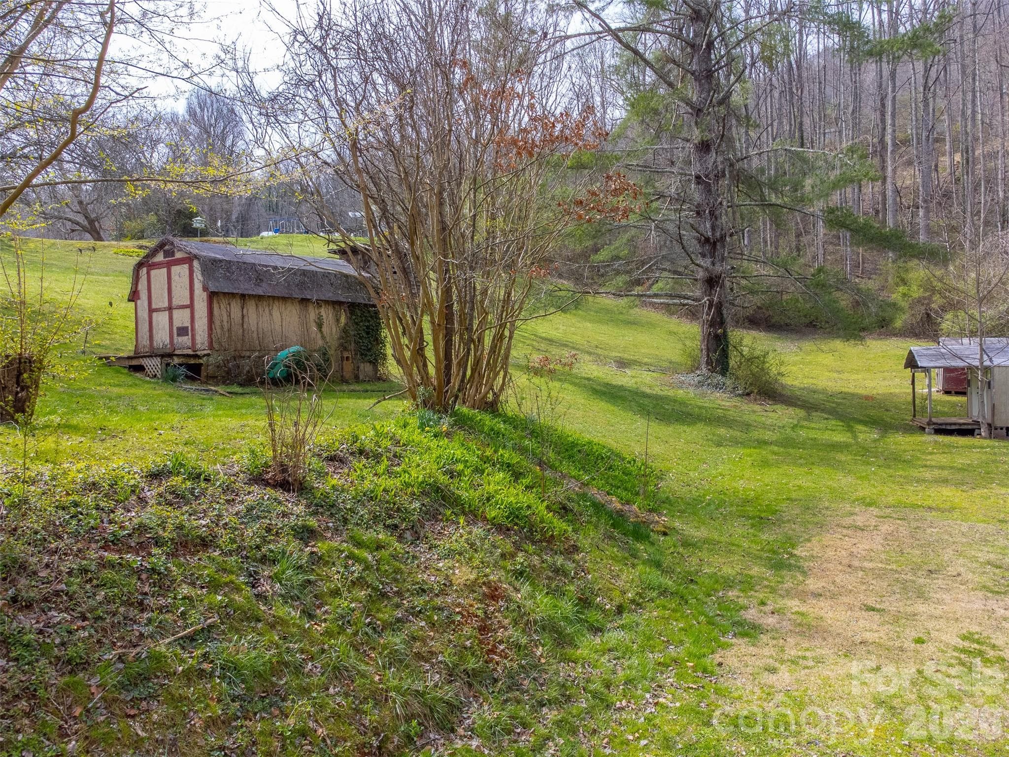 Single Family Residence at Sylva, photo 46 of 47