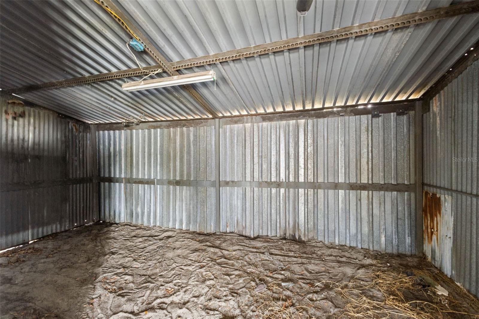 Garage / Storage / Shed / Workshop - 11119 MAHIN LN, RIVERVIEW