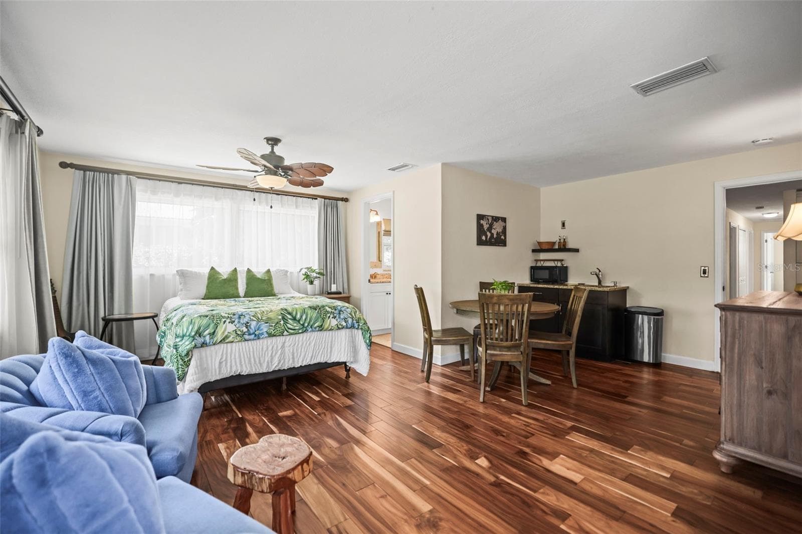 Single Family Residence at 1600 PARK ST N, ST PETERSBURG, photo 29 of 82