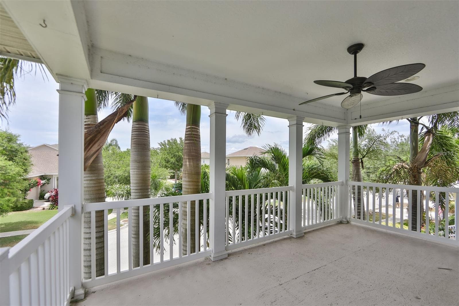 Covered second story balcony perfect for watching sunsets. - 416 MANNS HARBOR DR, APOLLO BEACH