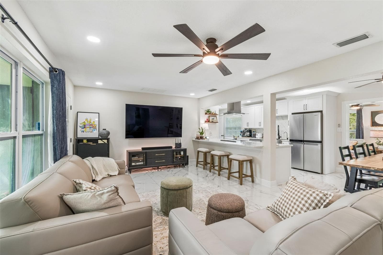 Single Family Residence at 1618 BARRY RD, CLEARWATER, photo 11 of 55