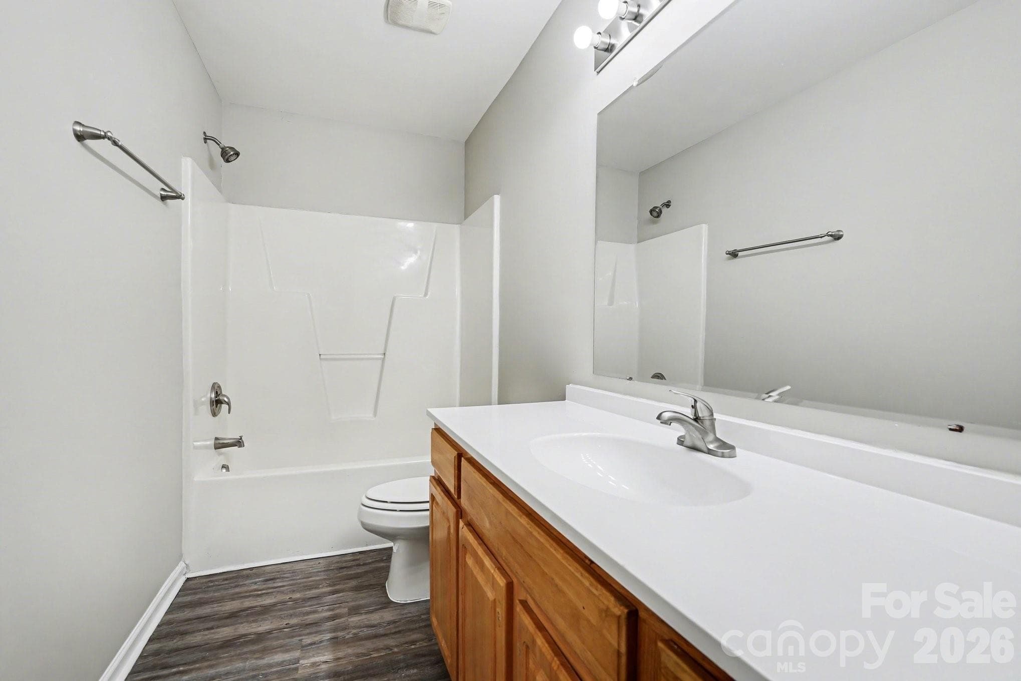 Single Family Residence at 911 Valley Ridge Road, Charlotte, photo 17 of 24