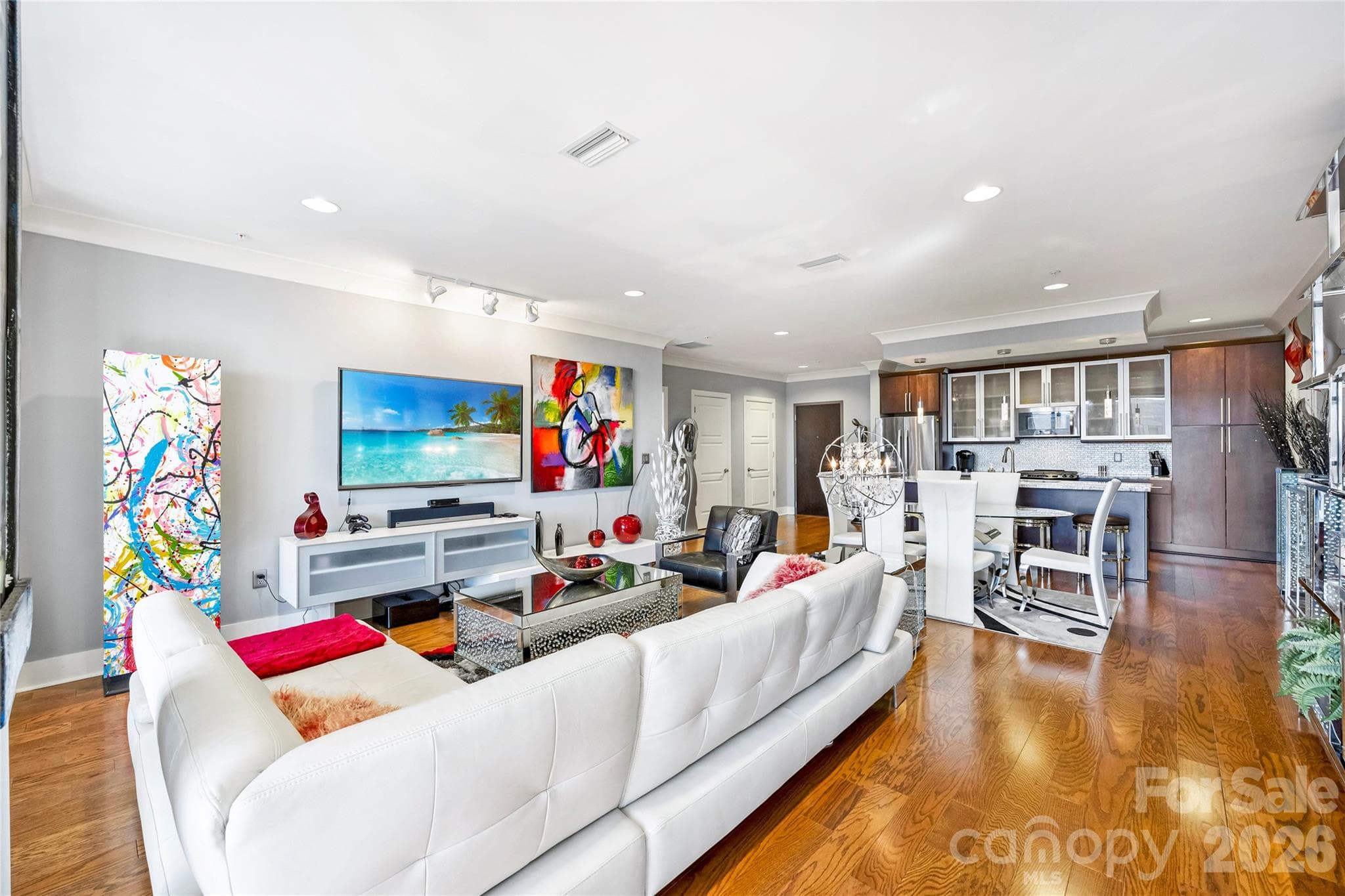 Condominium at 222 S Caldwell Street, Charlotte, photo 5 of 37