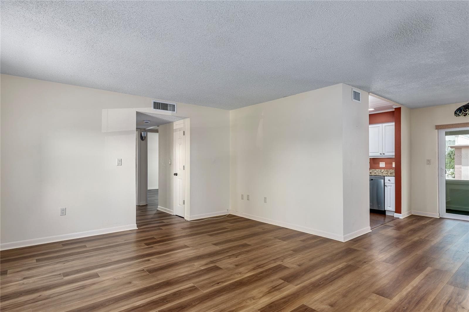Condominium at 7001 PLACE DE LA PAIX #2A, SOUTH PASADENA, photo 20 of 44