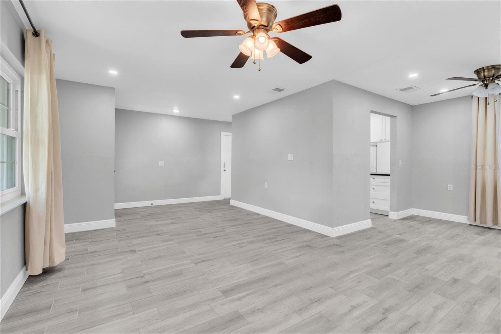 Single Family Residence at 5619 DENVER ST NE, ST PETERSBURG, photo 7 of 51