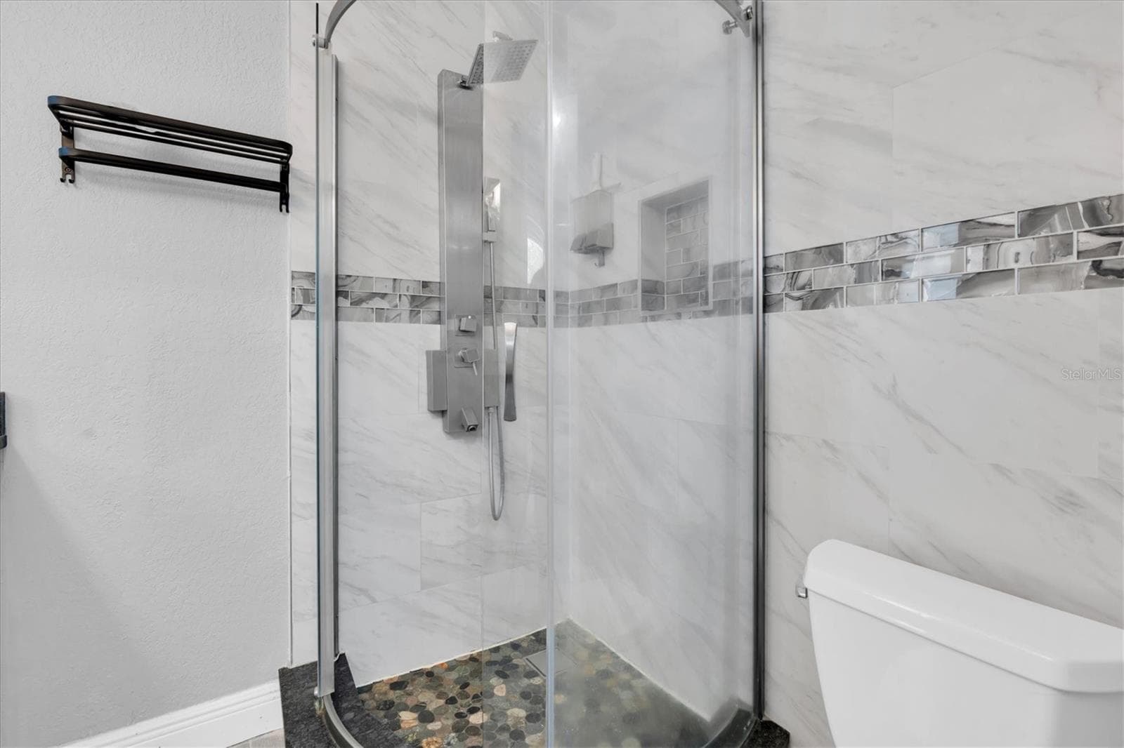 Ensuite Bathroom - 5619 DENVER ST NE, ST PETERSBURG