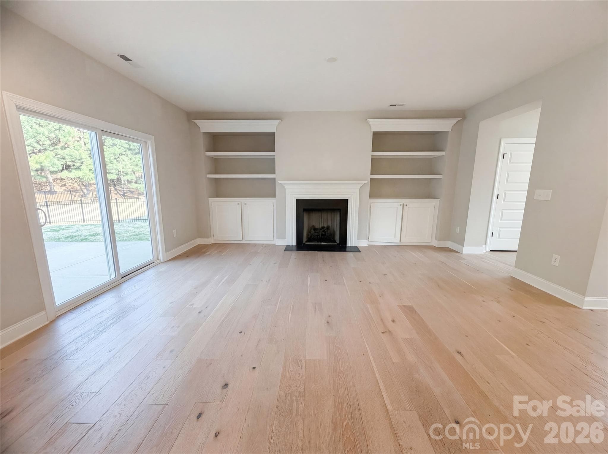 Single Family Residence at 5016 Watercrest Trail, Belmont, photo 3 of 19