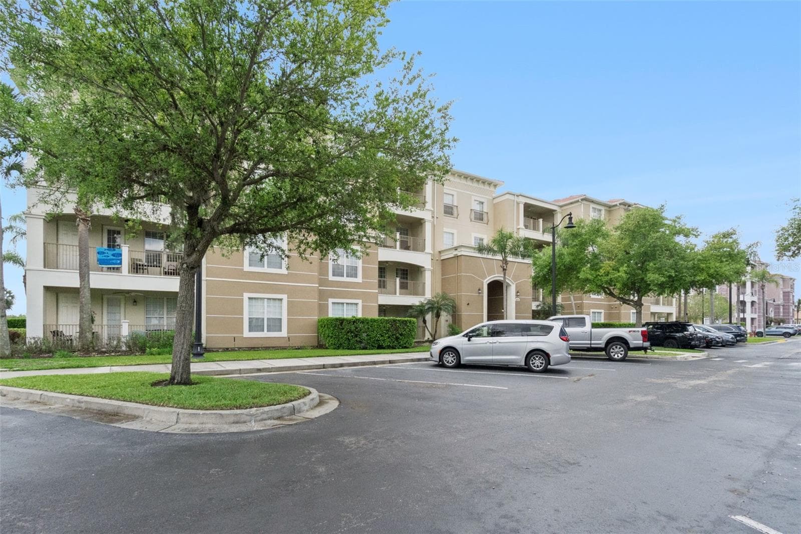 Condominium at 4816 CAYVIEW AVE #201, ORLANDO, photo 3 of 52