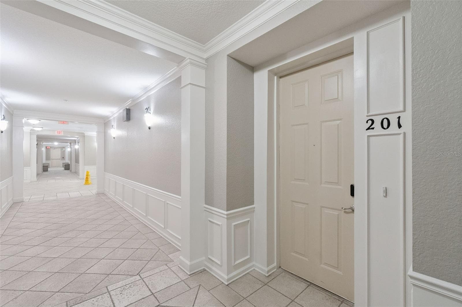 Condominium at 4816 CAYVIEW AVE #201, ORLANDO, photo 5 of 52