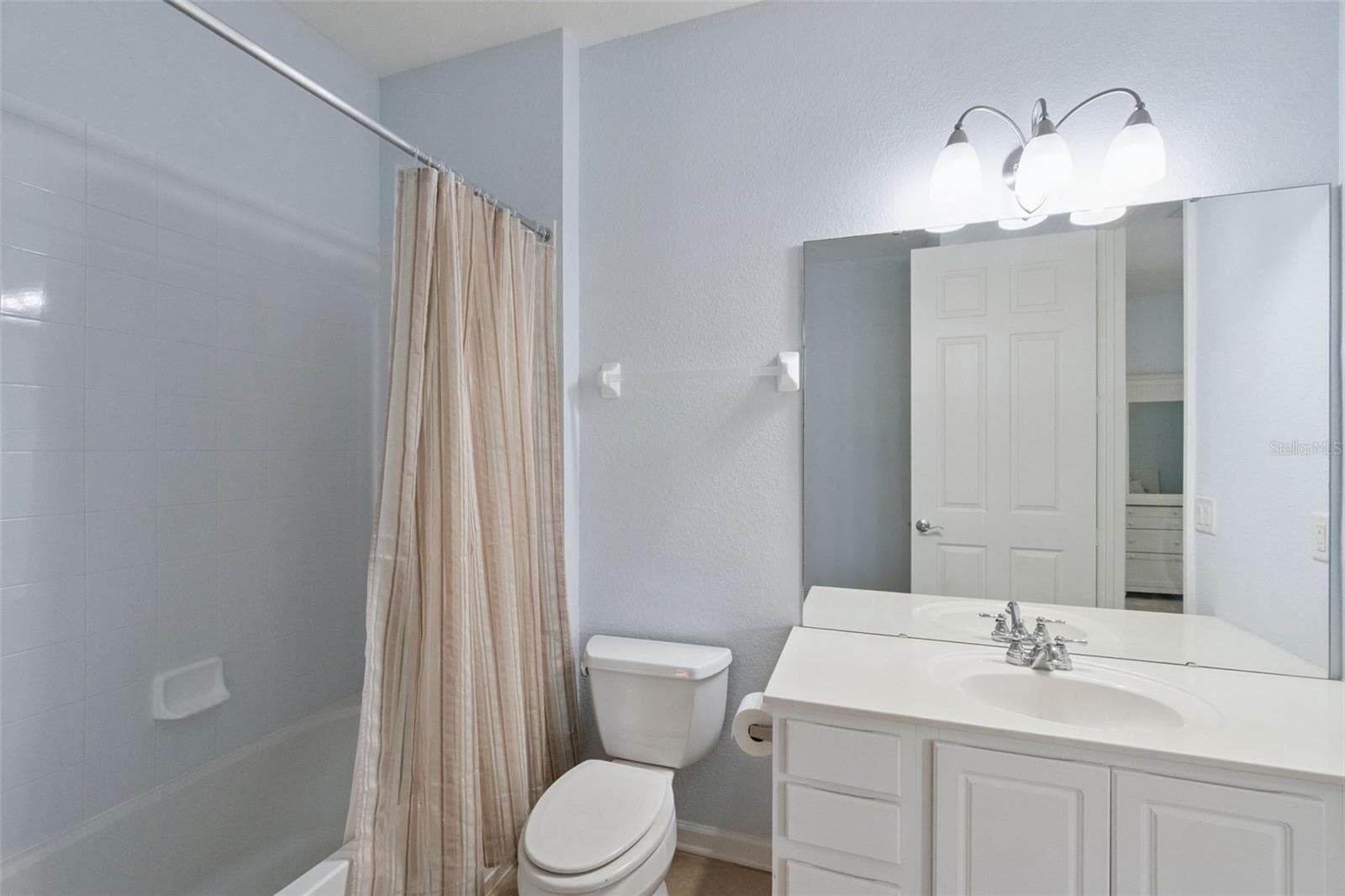 Condominium at 4816 CAYVIEW AVE #201, ORLANDO, photo 22 of 52