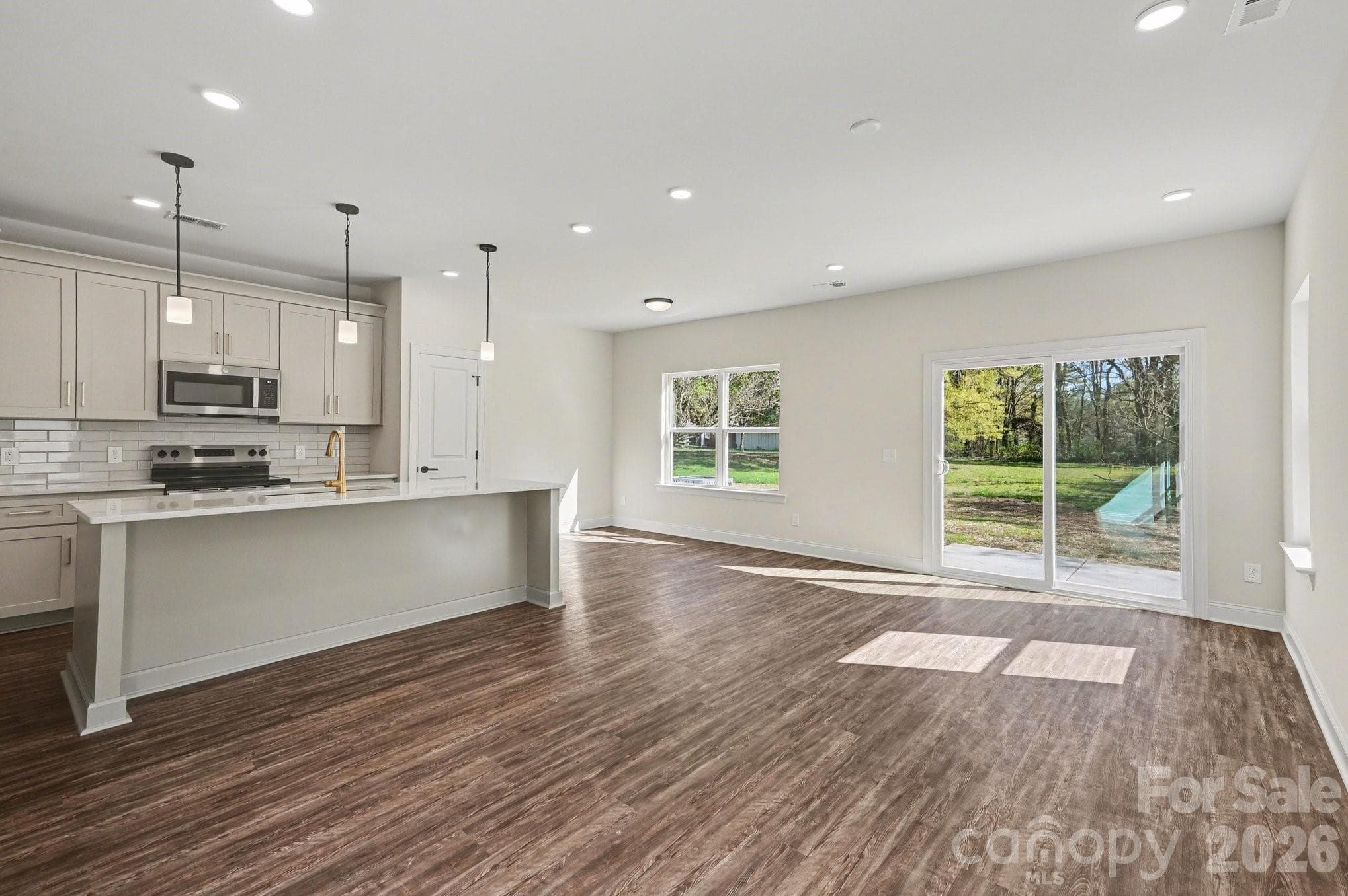 Single Family Residence at Mooresville, photo 2 of 24