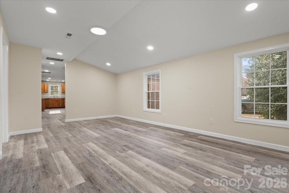 Single Family Residence at none, Cheraw, photo 6 of 36