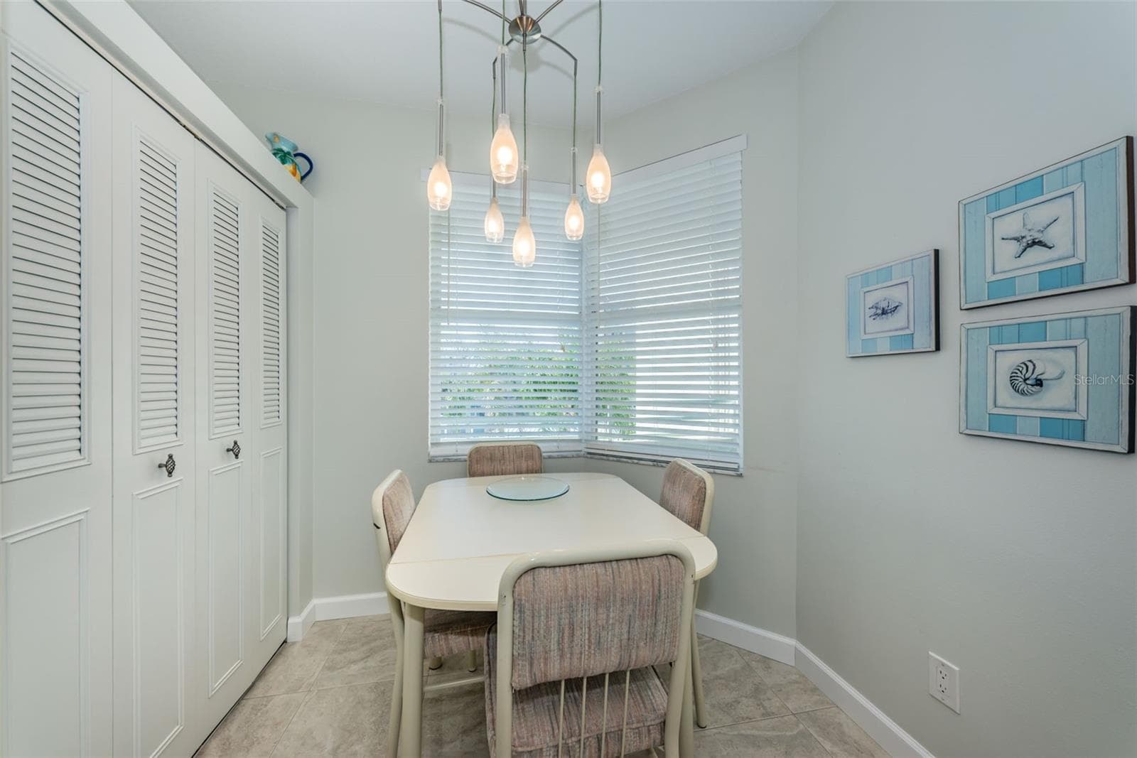 Cozy Breakfast Nook in the Kitchen - 7979 SAILBOAT KEY BLVD S #205, SOUTH PASADENA