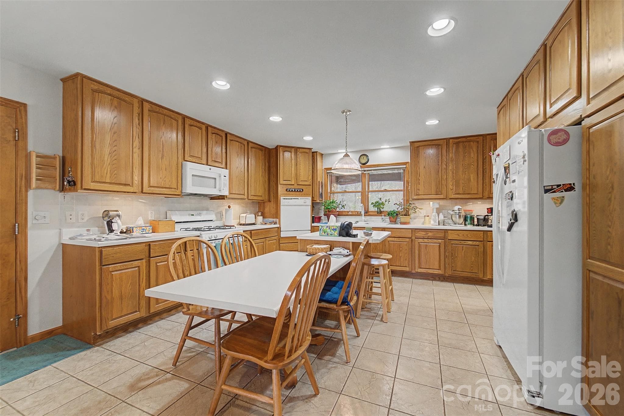 Single Family Residence at 750 Double Springs Drive, Almond, photo 15 of 48