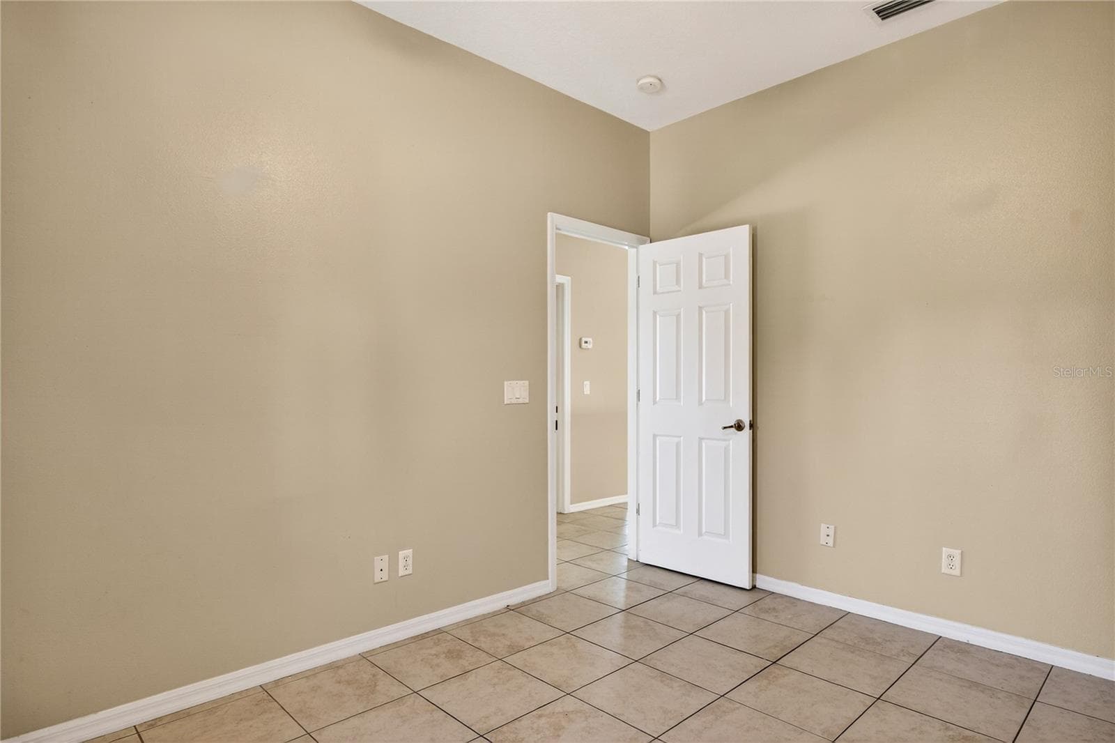 BEDROOM 3 - 28931 BEAUCLAIRE DR, TAVARES