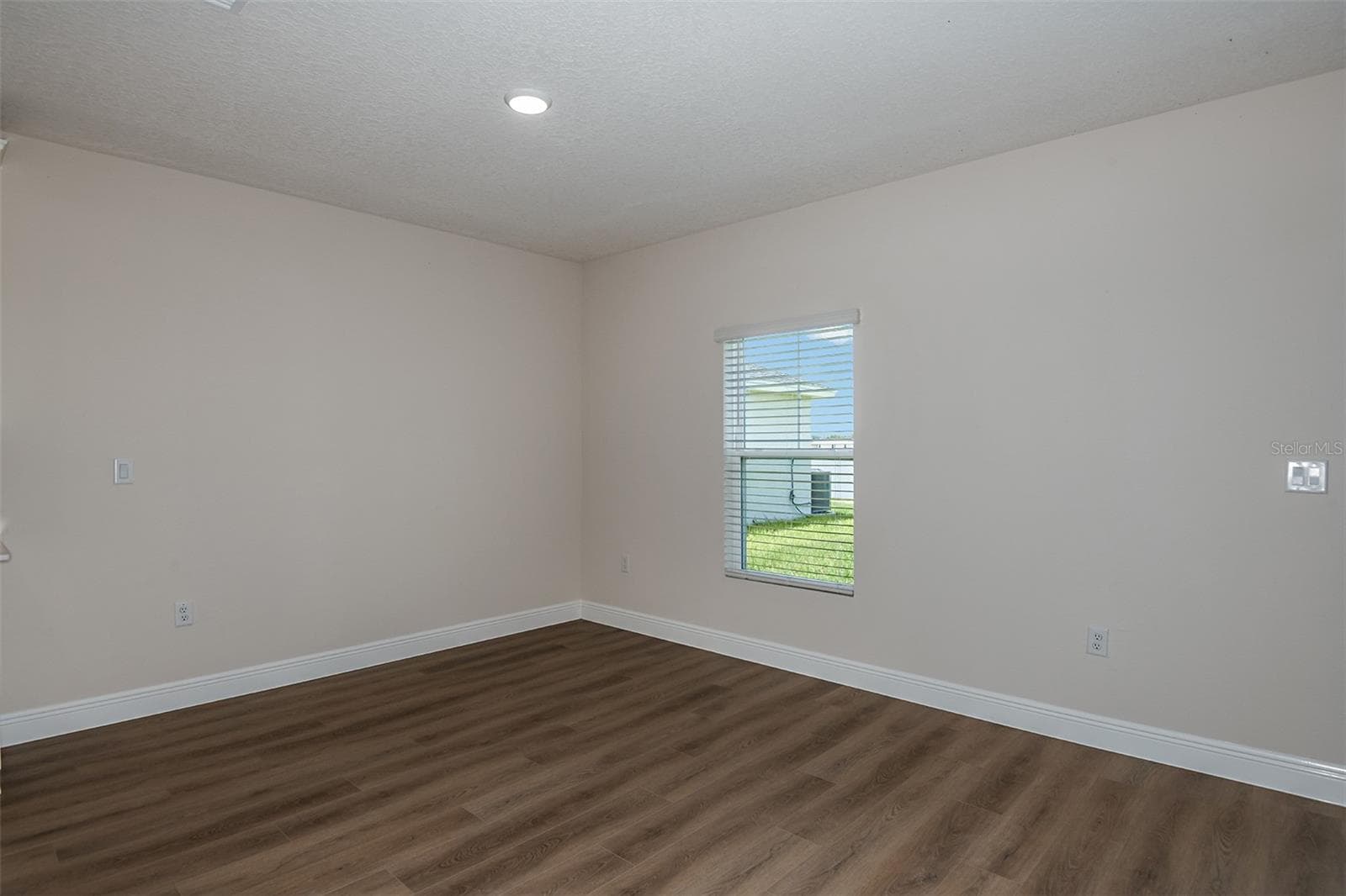 Single Family Residence at 31717 BIENVILLE LN, WESLEY CHAPEL, photo 14 of 31