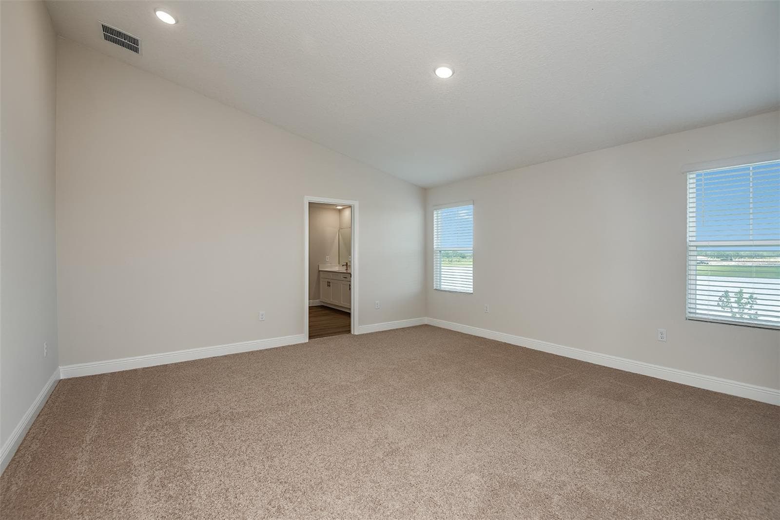 Single Family Residence at 31717 BIENVILLE LN, WESLEY CHAPEL, photo 20 of 31