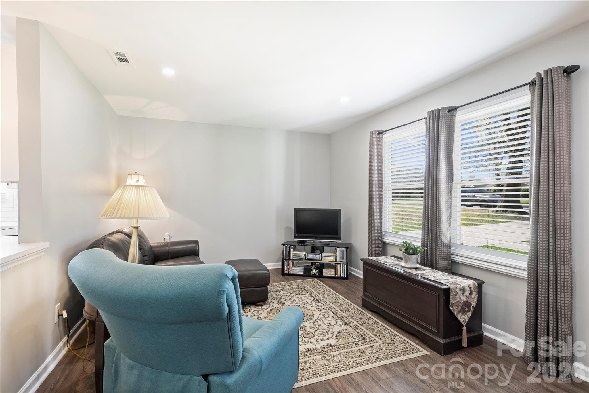Living Room - 3724 Cobbleridge Drive, Charlotte
