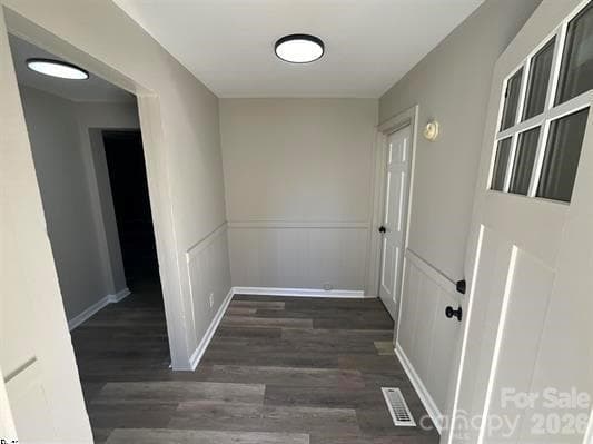 Single Family Residence at 505 E Robinson Street, Gaffney, photo 2 of 25