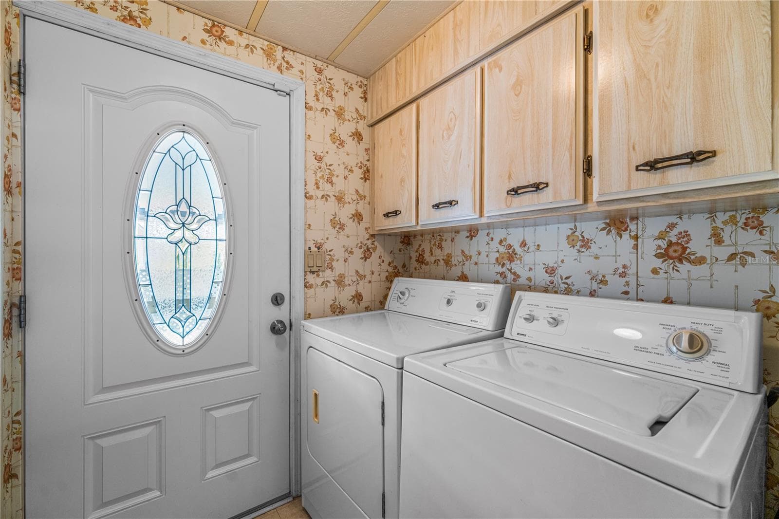 Laundry - 2513 INDEPENDENCE LN, ST CLOUD