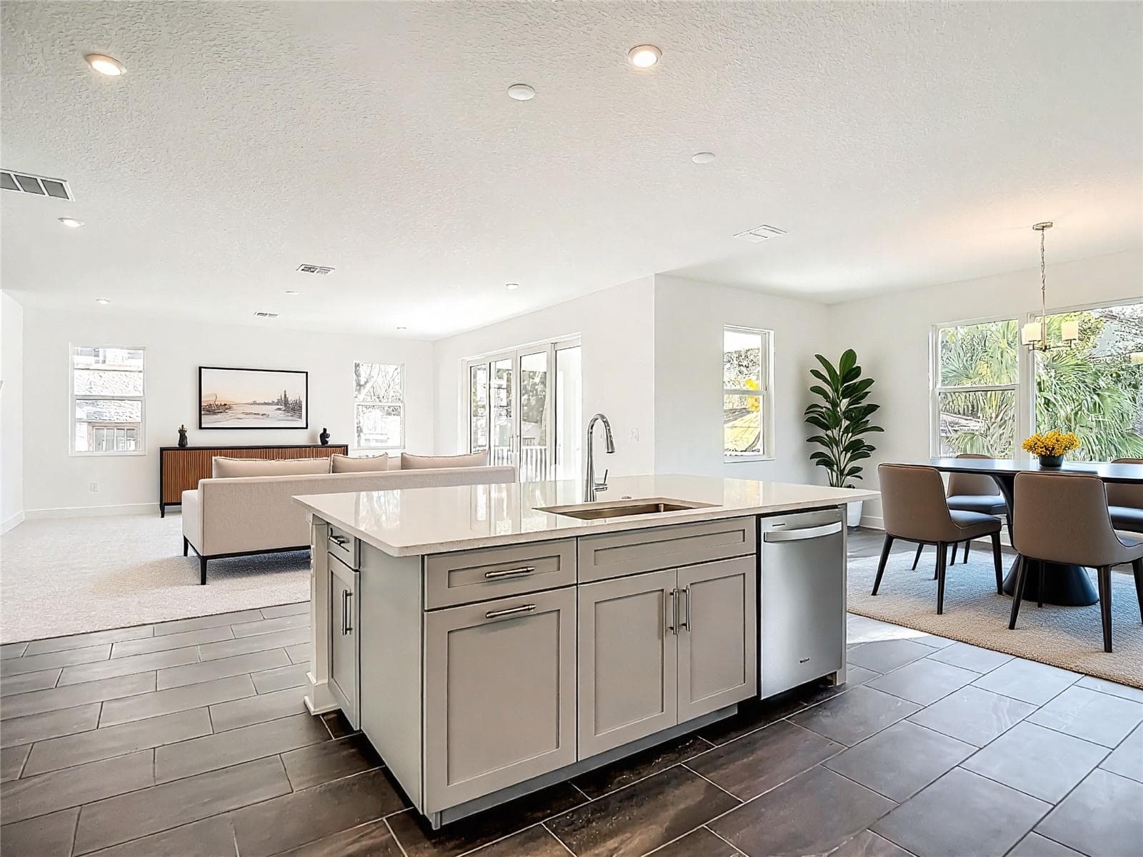 kitchen and Breakfast Room - 410 S WEST SHORE BLVD, TAMPA
