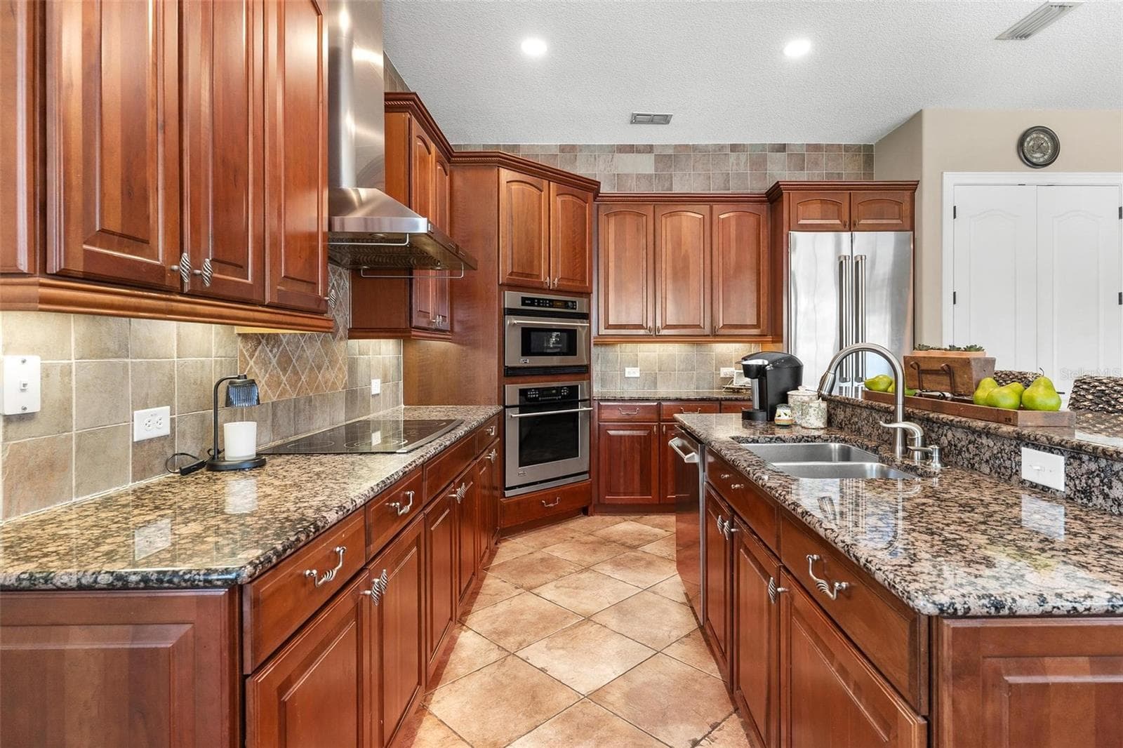 GRANITE COUNTER TOPS - 3001 ISOLA BELLA BLVD, MOUNT DORA