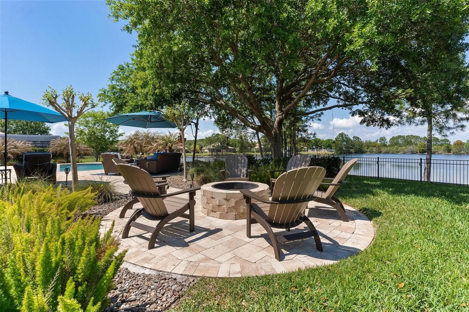 FIRE PIT - 3001 ISOLA BELLA BLVD, MOUNT DORA