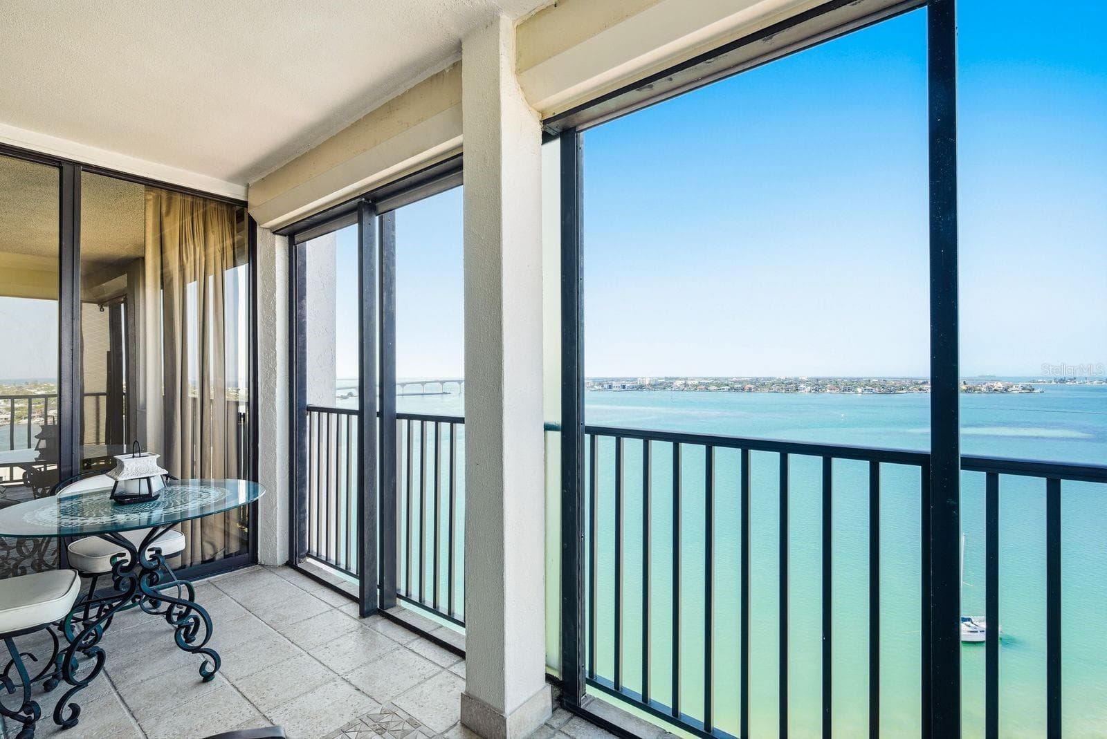 Condominium at 6287 BAHIA DEL MAR CIR #1202, ST PETERSBURG, photo 4 of 43