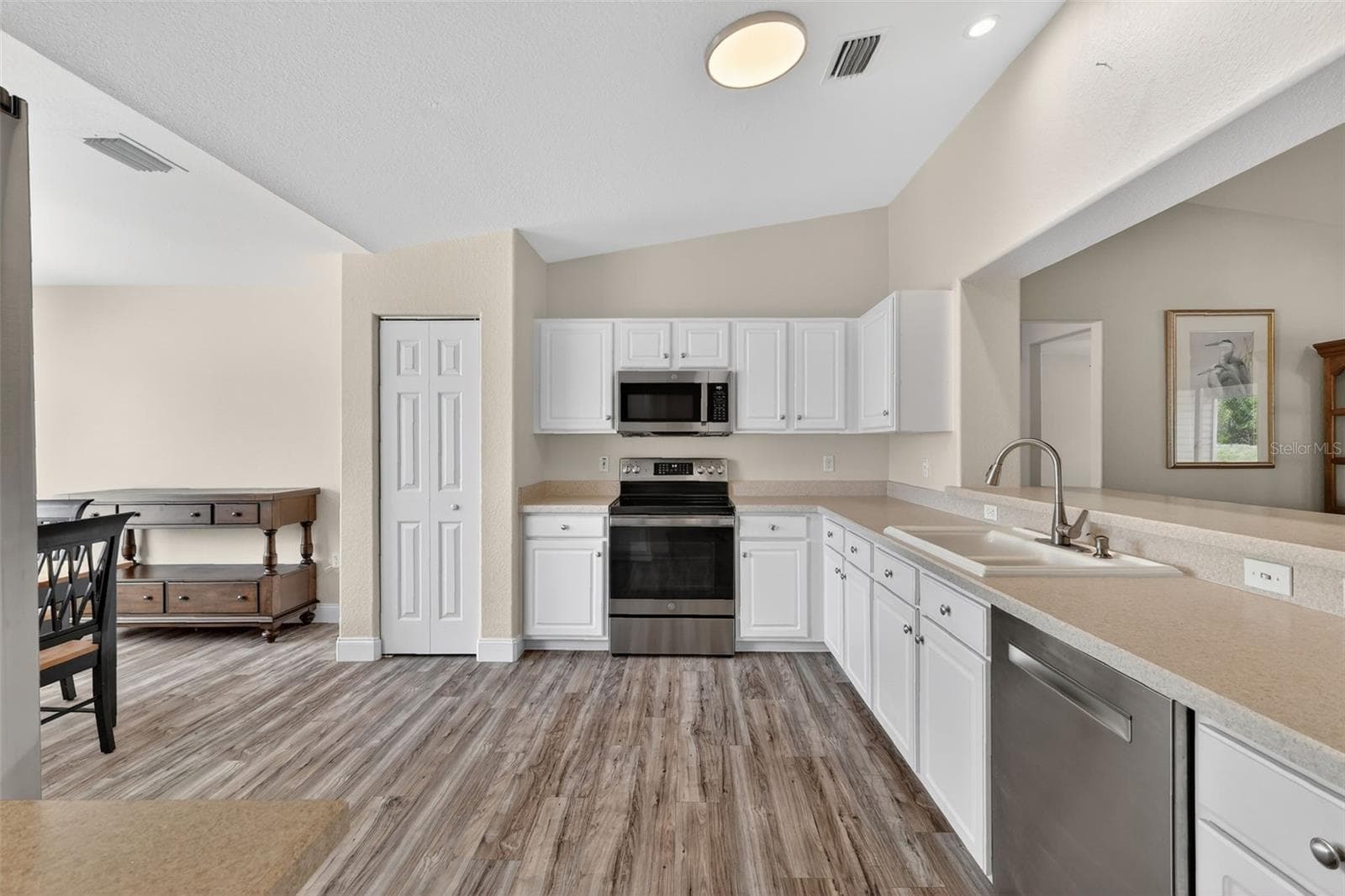 Kitchen-note pantry - 13811 SE 85TH CIR, SUMMERFIELD