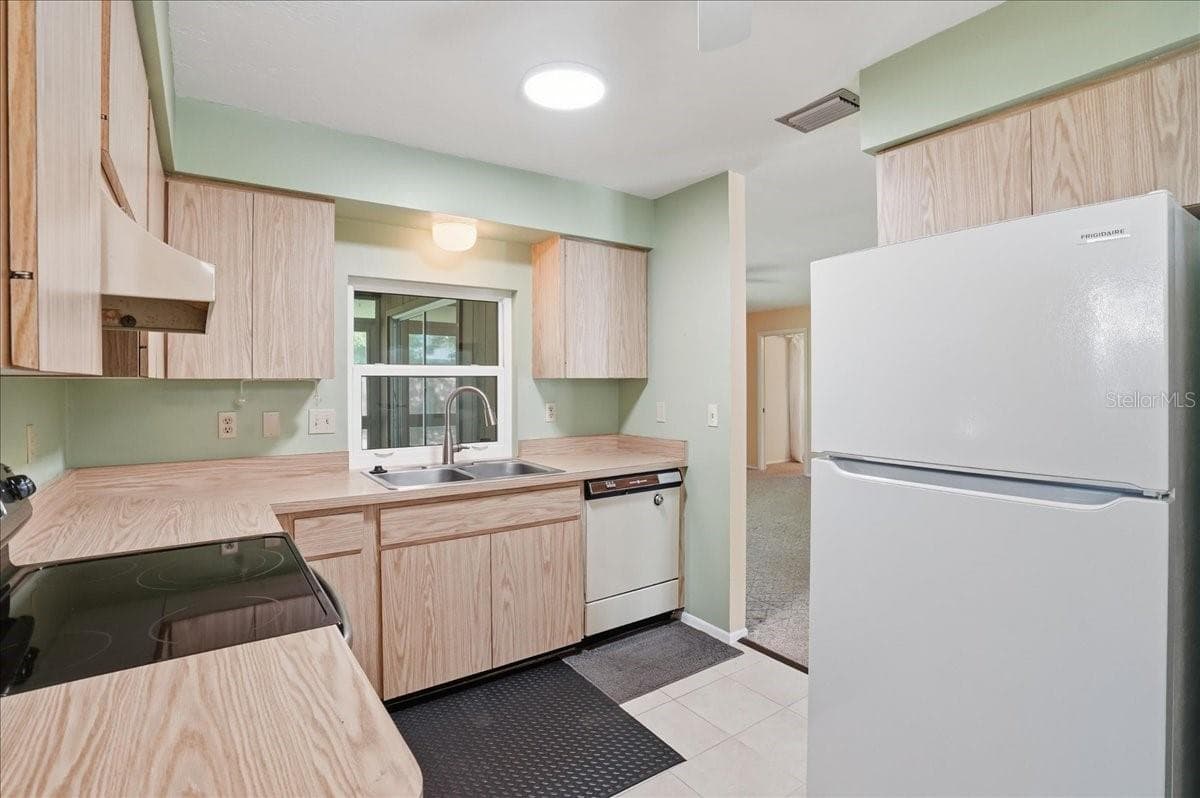 Villa at 3759 COLLINS ST #711, SARASOTA, photo 8 of 26