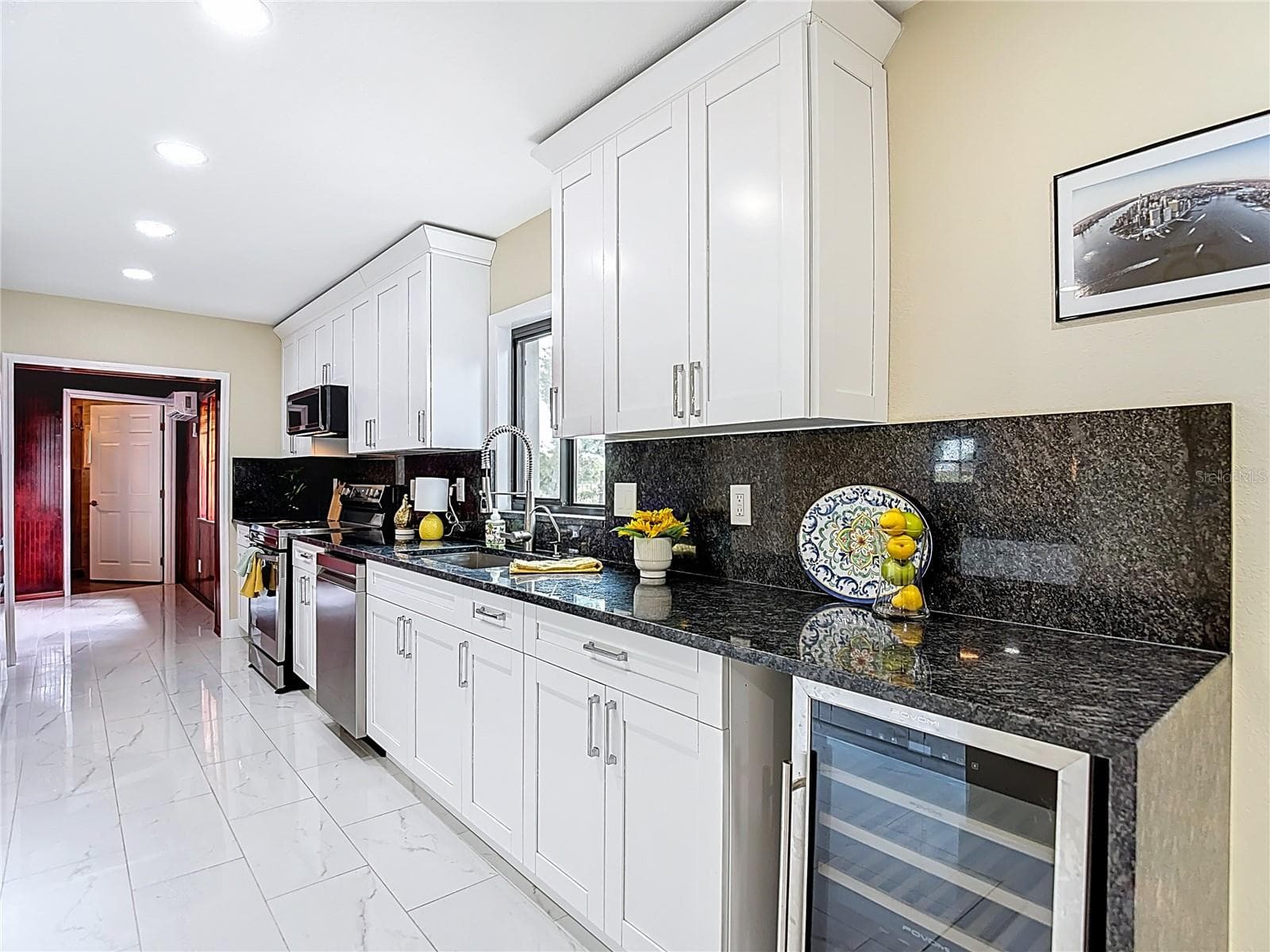 Single Family Residence at 216 CORBETT RD, LITHIA, photo 31 of 101