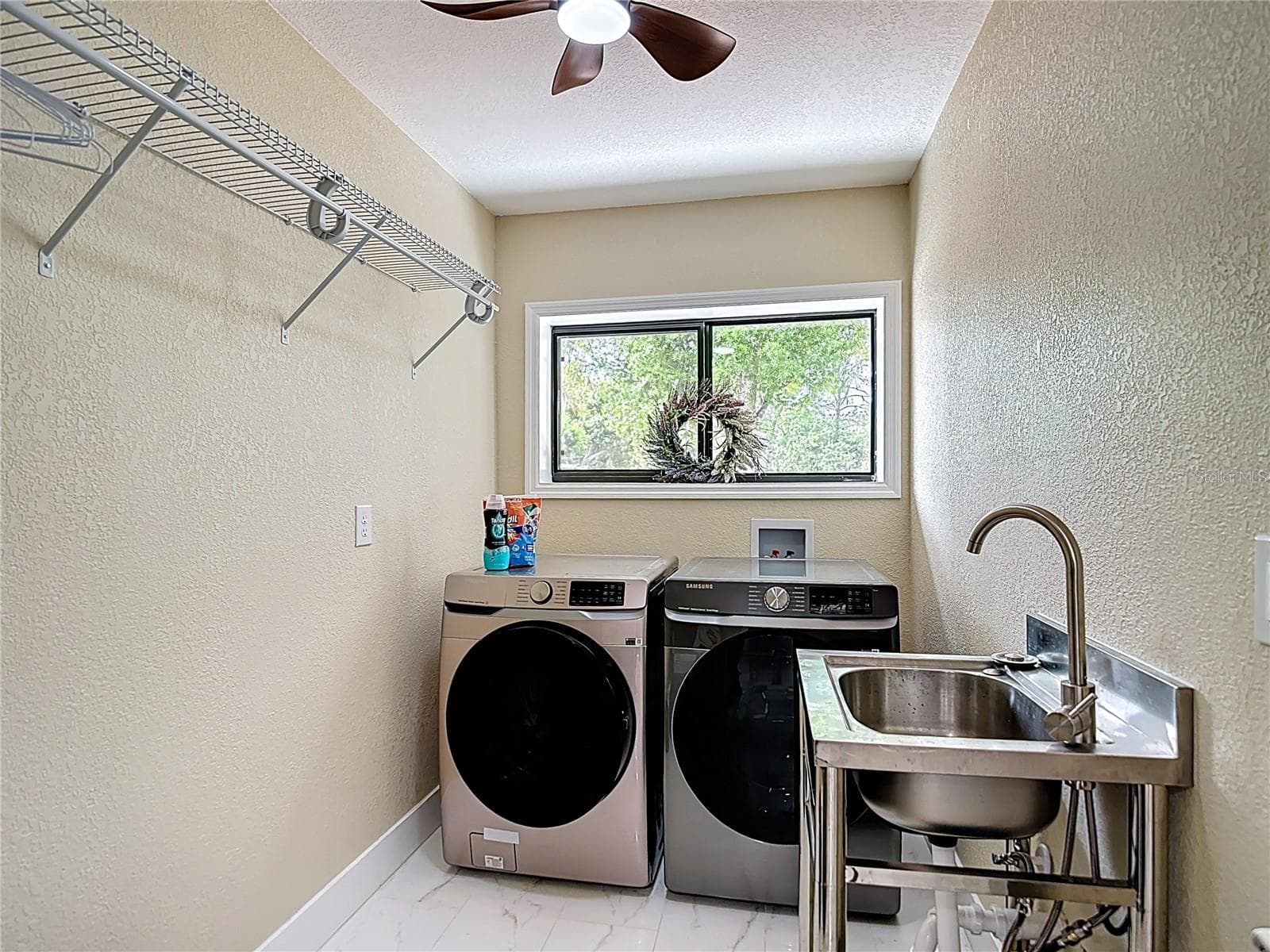 Laundry w/ mop sink - 216 CORBETT RD, LITHIA