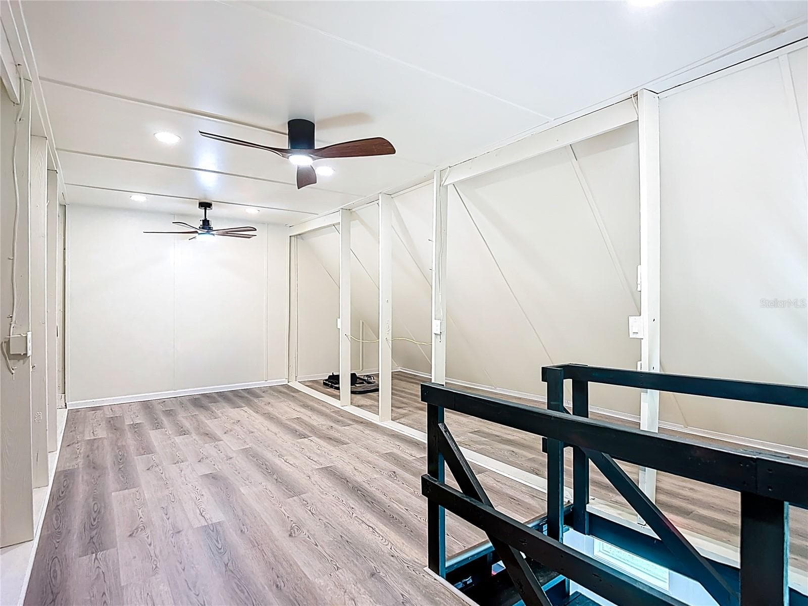 Upstairs area in Barn - 216 CORBETT RD, LITHIA