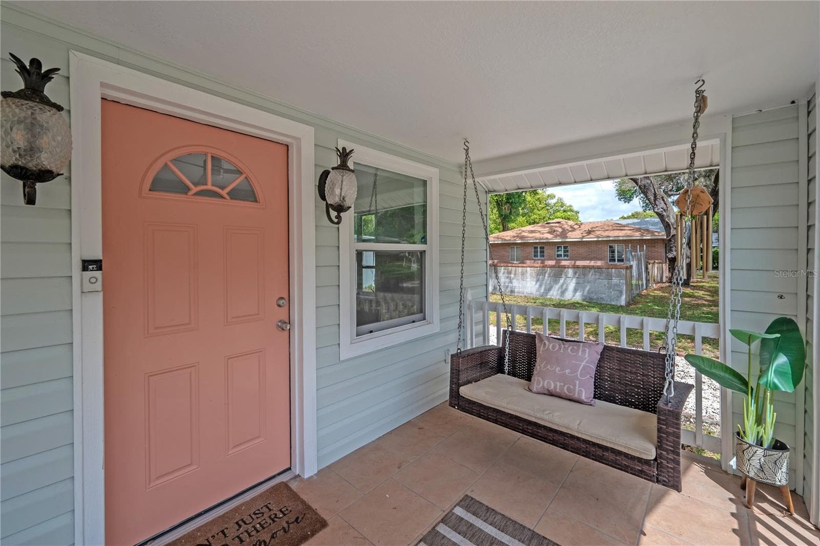 Single Family Residence at 4206 N DOWNING AVE, TAMPA, photo 4 of 41