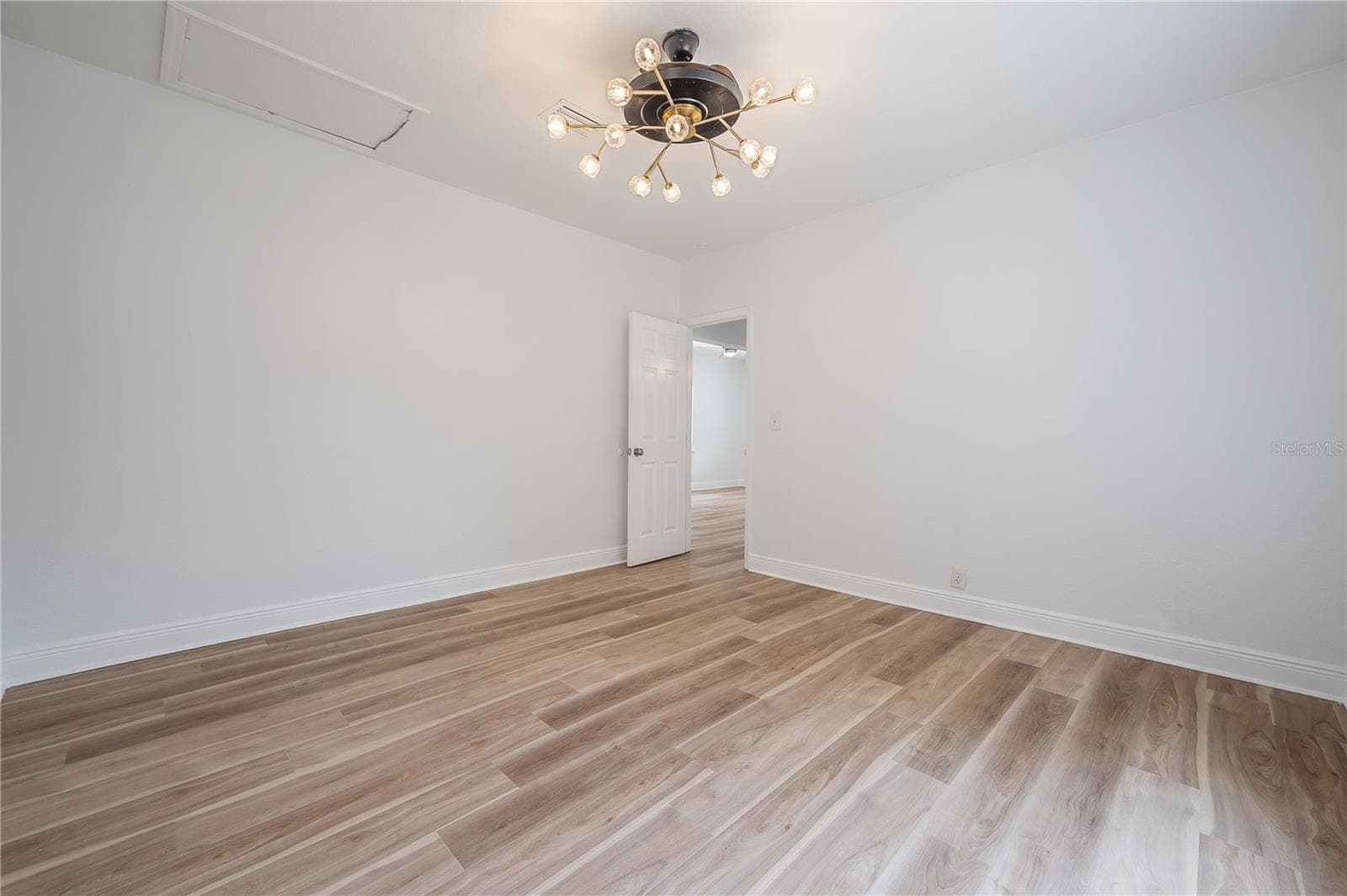 Single Family Residence at 4206 N DOWNING AVE, TAMPA, photo 14 of 41