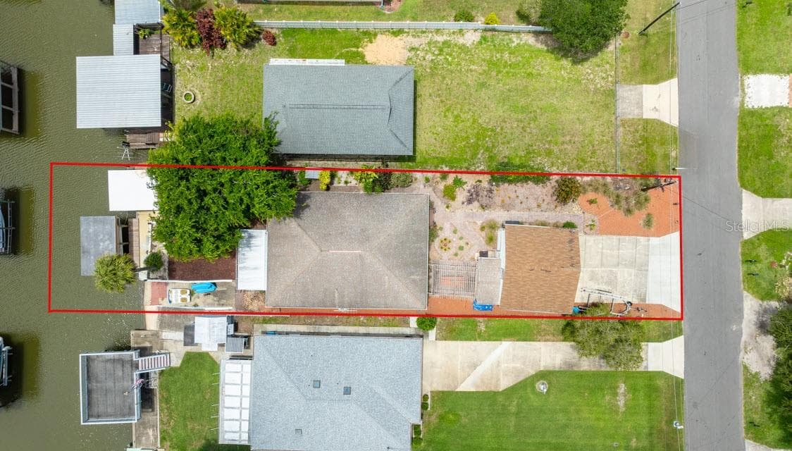 Single Family Residence at 235 RANDLE AVE, OAK HILL, photo 32 of 34