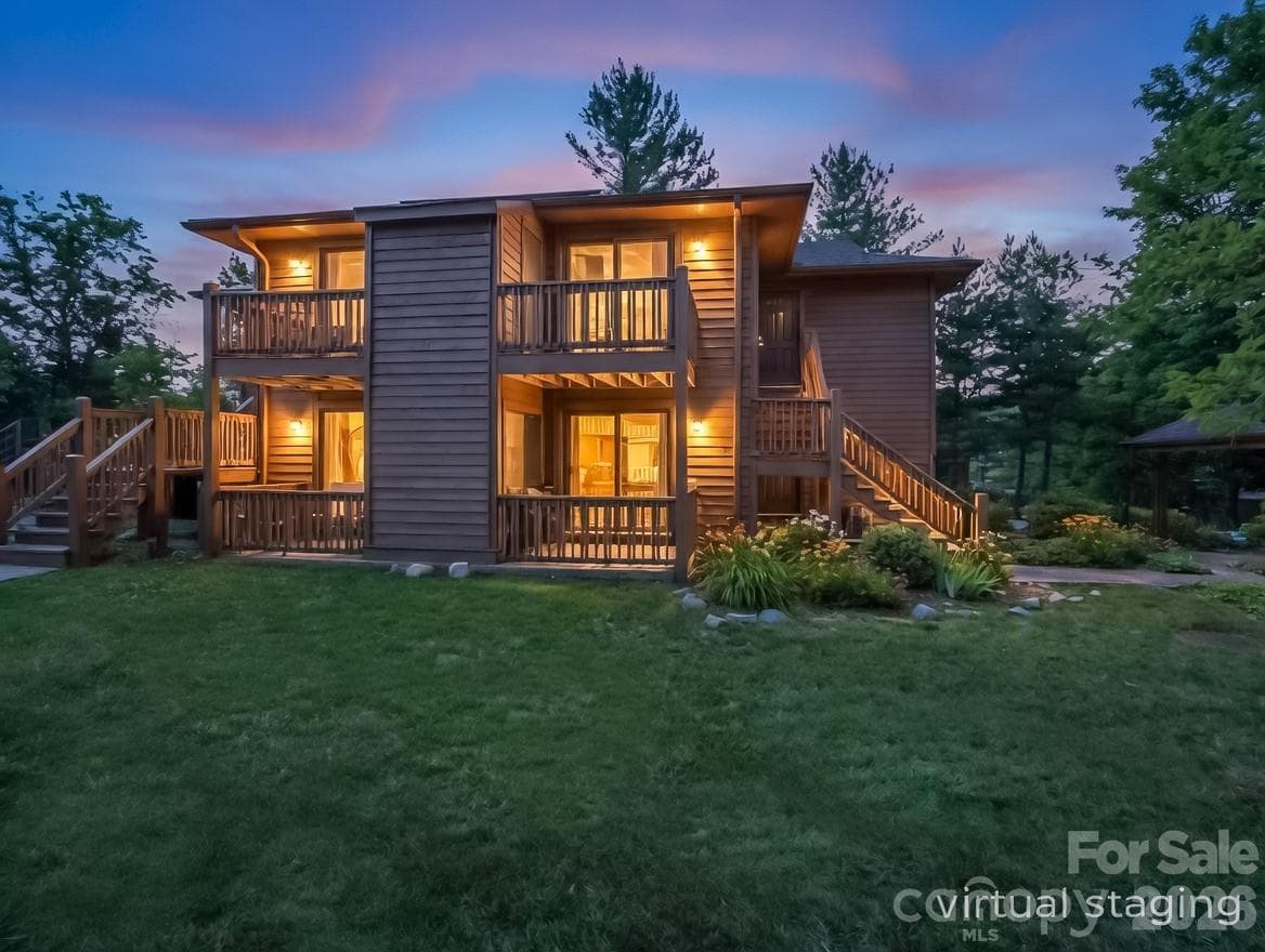 520 Courtwood Lane