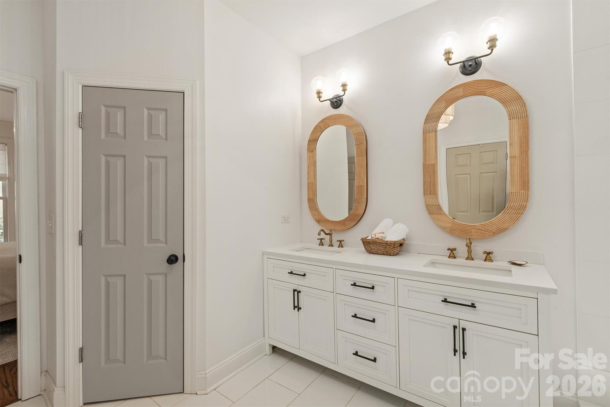 Natural earth tones - 869 Stratford Run Drive, Fort Mill