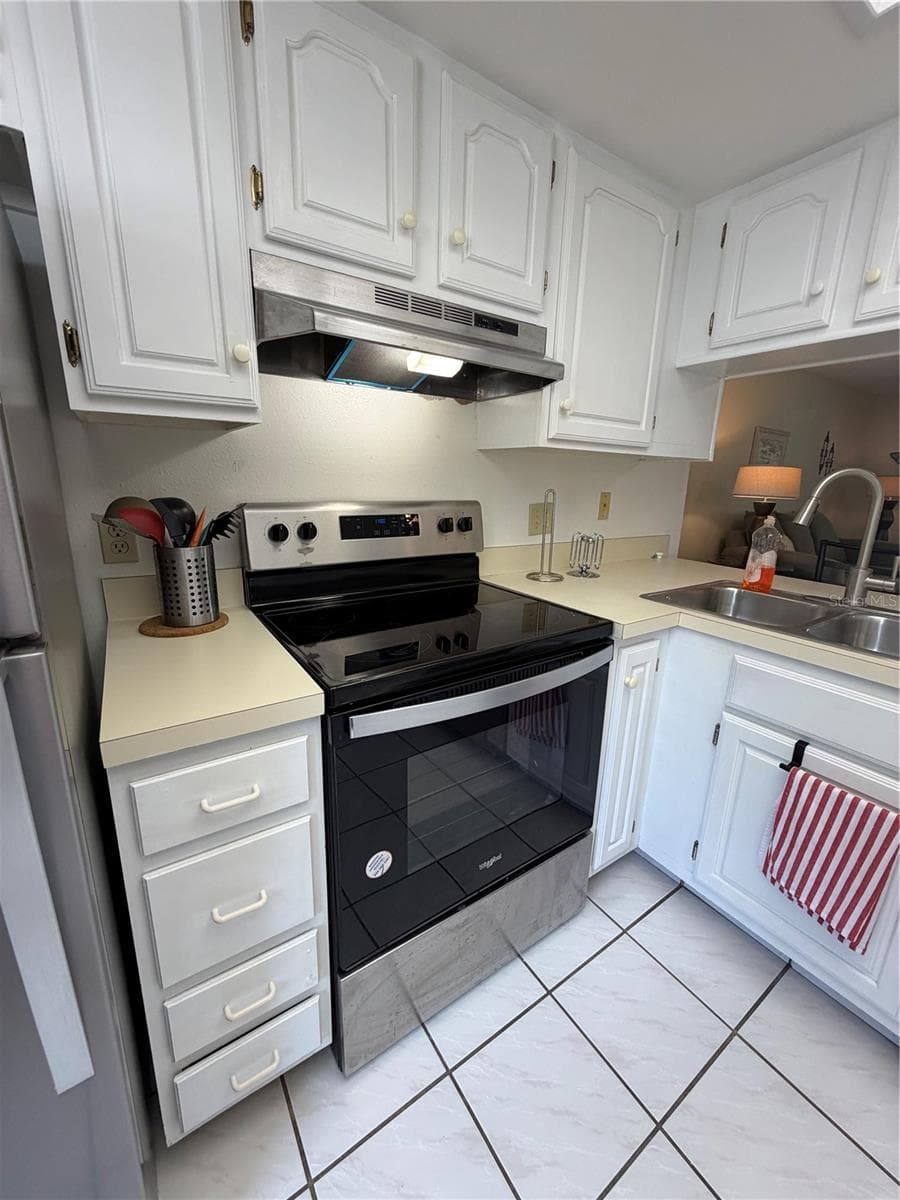 Condominium at 204 WINDWARD PL #36, OLDSMAR, photo 17 of 38