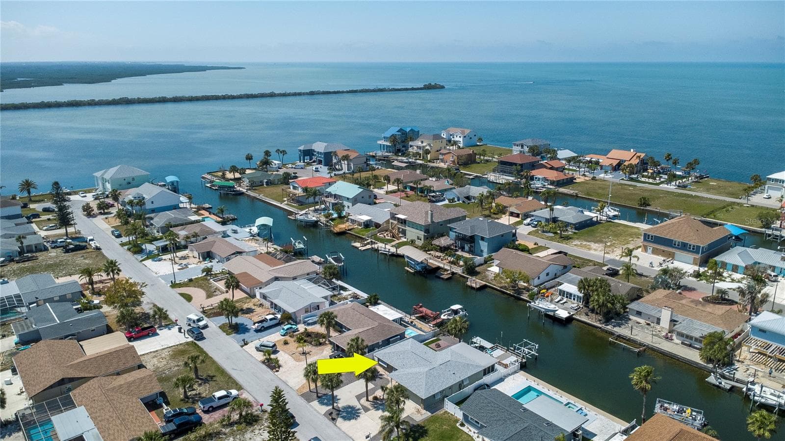 Minutes From Open Water - 13615 STACEY DR, HUDSON
