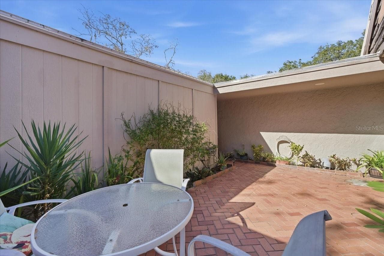 Lanai - 10603 CARROLLBROOK WAY #10603, TAMPA