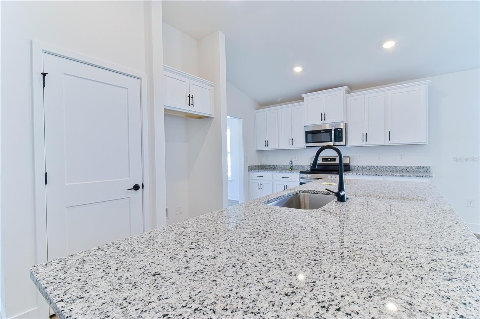 Single Family Residence at 16865 NW 176TH WAY, ALACHUA, photo 7 of 66