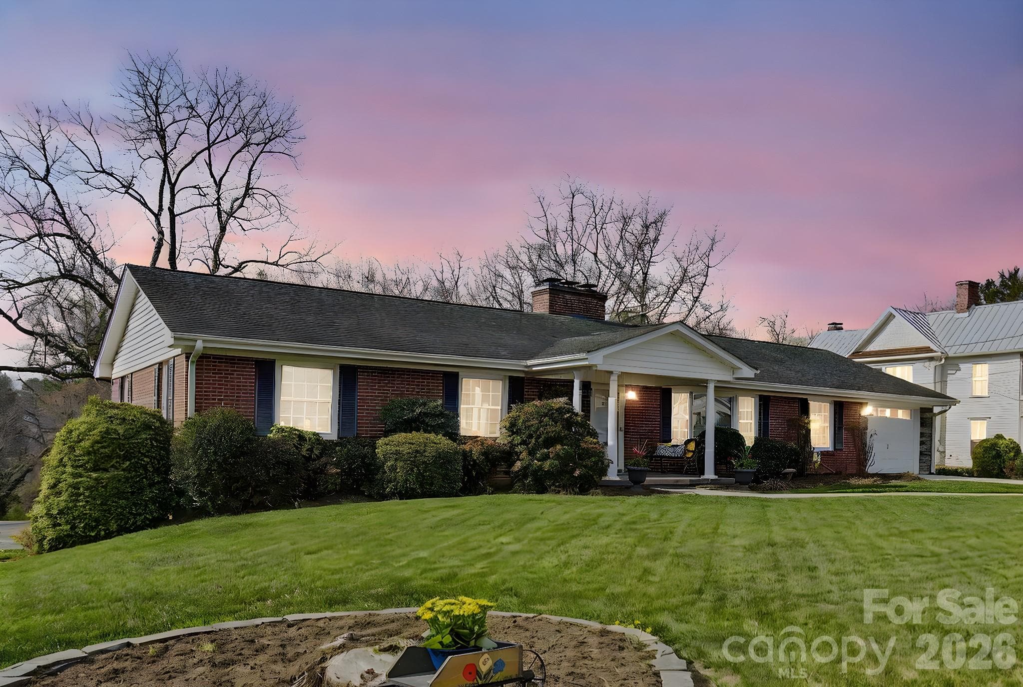 Single Family Residence at Weaverville, photo 3 of 40