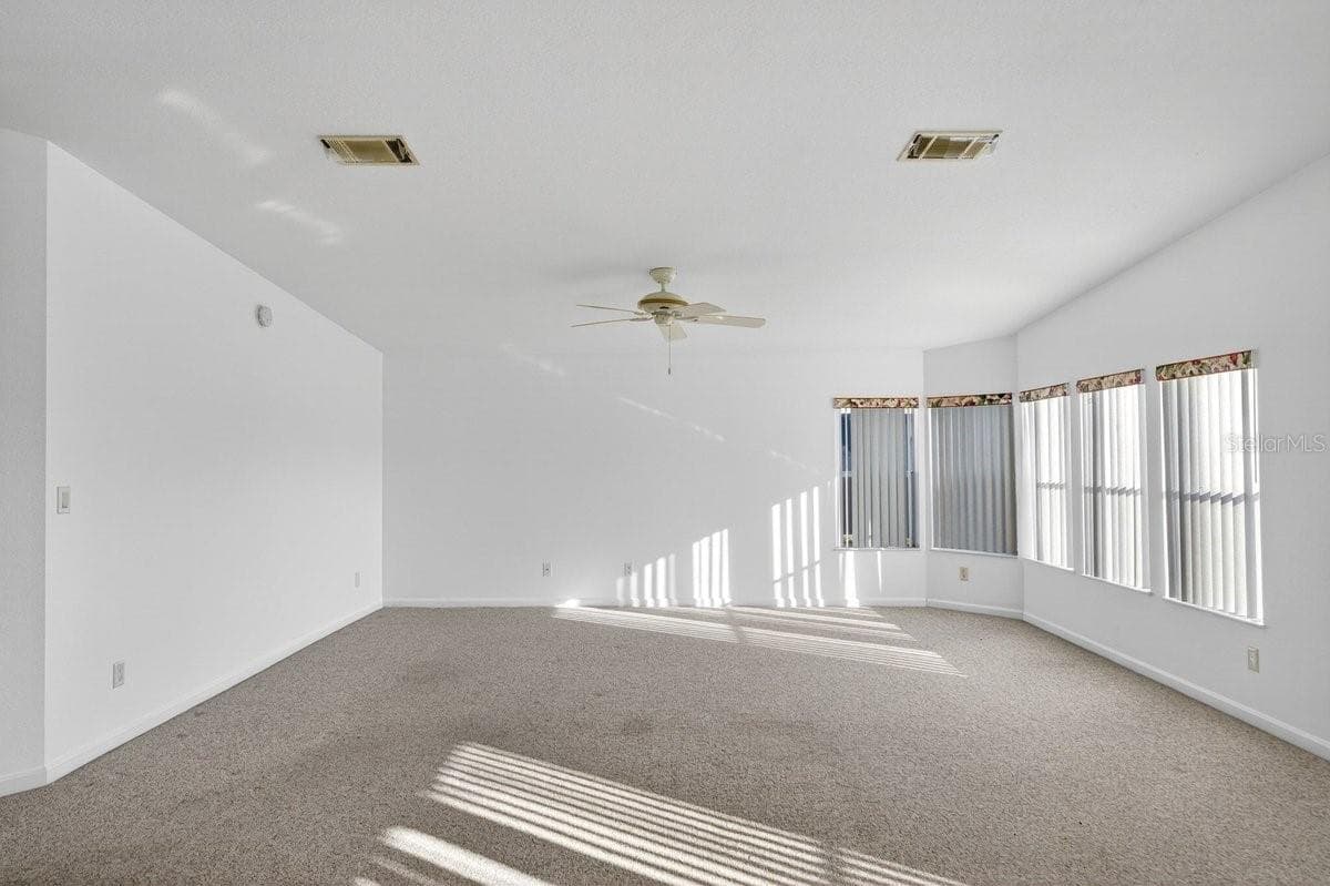 Manufactured Home at 332 MARSH LANDING LOOP, OAK HILL, photo 18 of 47