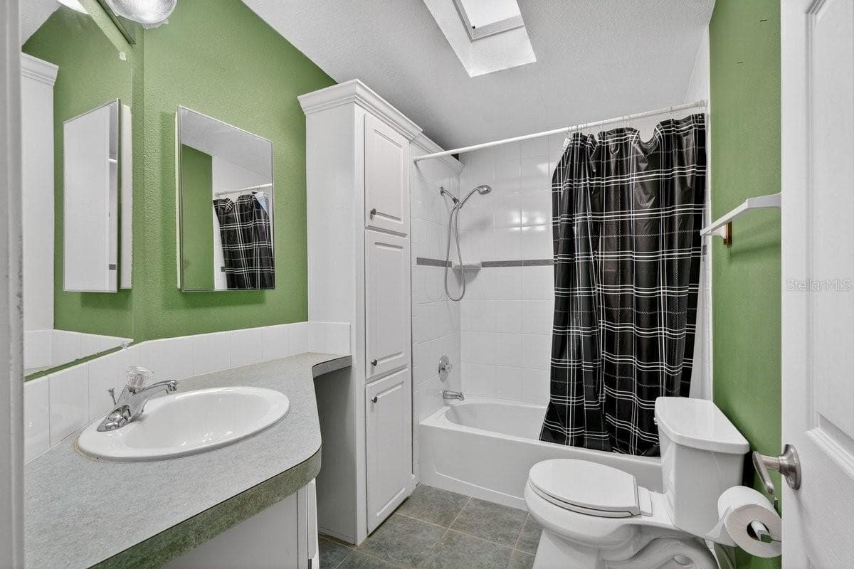 Manufactured Home at 332 MARSH LANDING LOOP, OAK HILL, photo 20 of 47