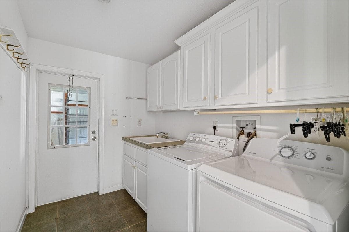 Manufactured Home at 332 MARSH LANDING LOOP, OAK HILL, photo 26 of 47